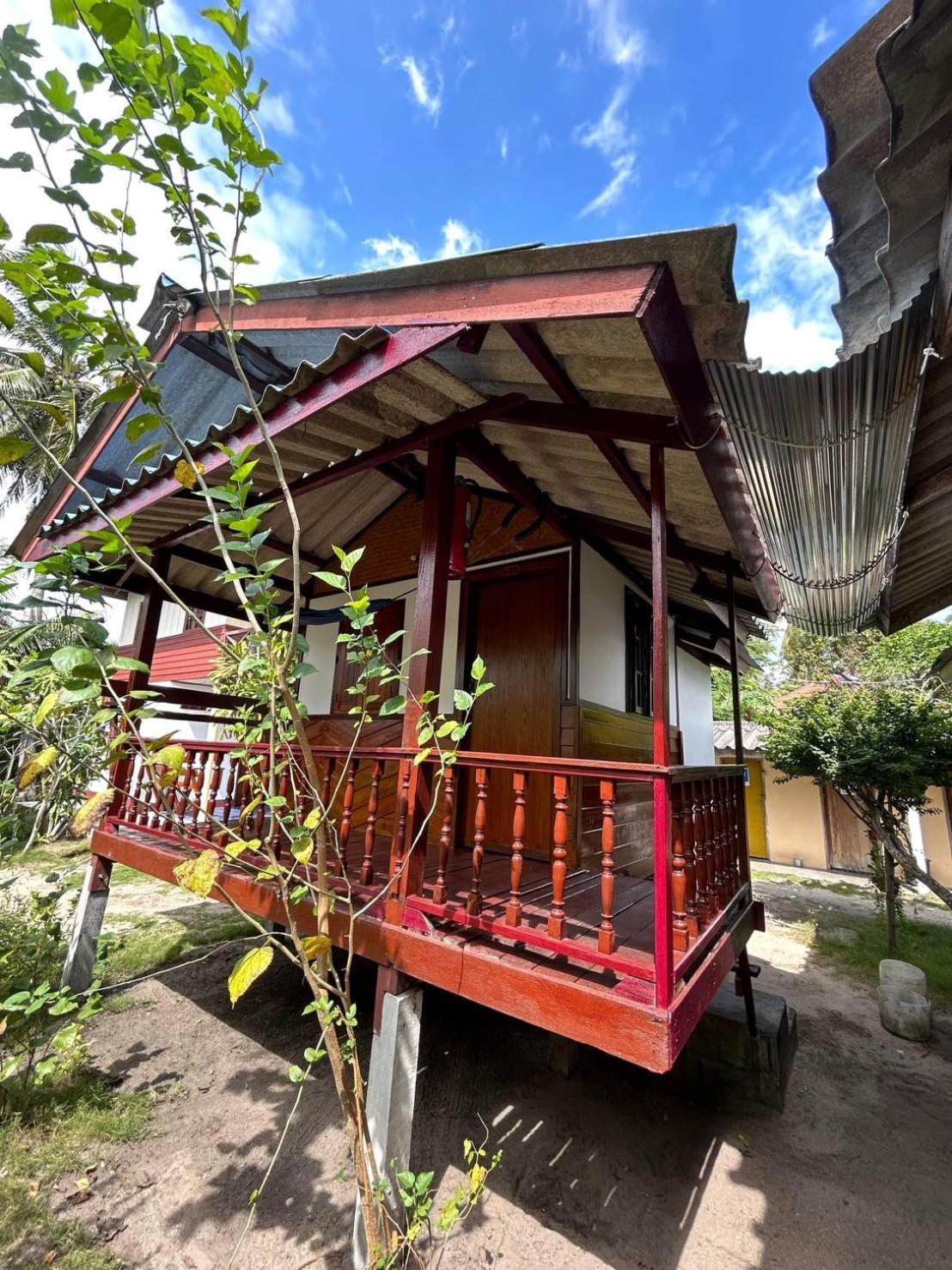 Pinks Bungalow Baan Tai Exterior photo